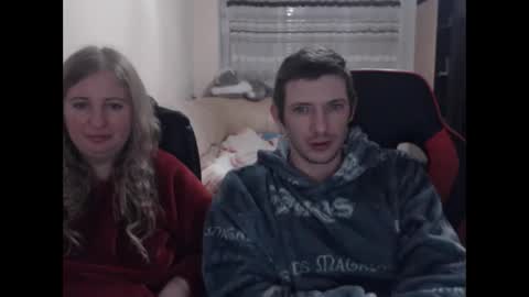 Snapshot of jenisandpeter chatting on February 12, 2025, 5:58 pm JenisAndPeter online show from February 12, 2025, 5:58 pm