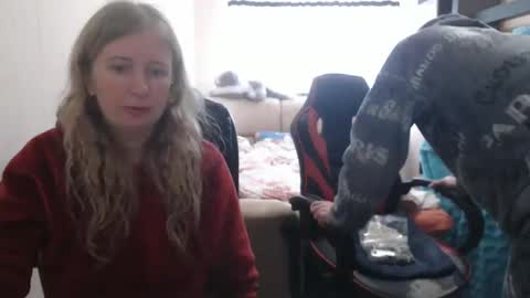 Snapshot of jenisandpeter chatting on February 15, 2025, 11:06 am JenisAndPeter online show from February 15, 2025, 11:06 am