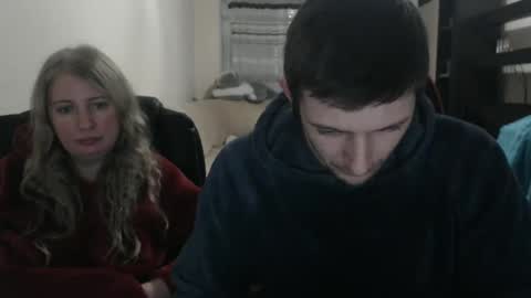 Snapshot of jenisandpeter chatting on February 17, 2025, 6:04 pm JenisAndPeter online show from February 17, 2025, 6:04 pm