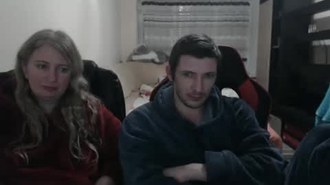 Snapshot of jenisandpeter chatting on February 17, 2025, 9:08 pm JenisAndPeter online show from February 17, 2025, 9:08 pm