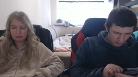 Snapshot of jenisandpeter chatting on February 19, 2025, 10:56 am JenisAndPeter online show from February 19, 2025, 10:56 am