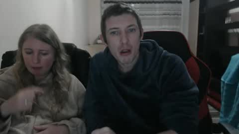 Snapshot of jenisandpeter chatting on February 20, 2025, 7:19 pm JenisAndPeter online show from February 20, 2025, 7:19 pm