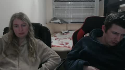 Snapshot of jenisandpeter chatting on February 21, 2025, 4:48 pm JenisAndPeter online show from February 21, 2025, 4:48 pm