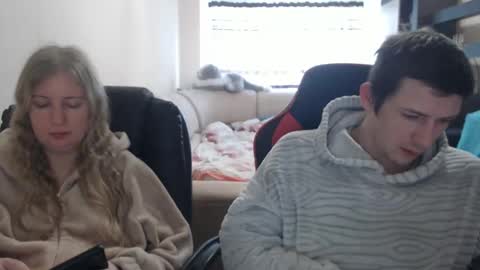 Snapshot of jenisandpeter chatting on February 22, 2025, 7:23 am JenisAndPeter online show from February 22, 2025, 7:23 am