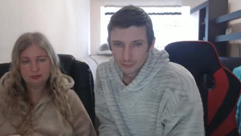 Snapshot of jenisandpeter chatting on February 23, 2025, 10:06 am JenisAndPeter online show from February 23, 2025, 10:06 am