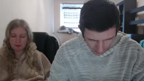 Snapshot of jenisandpeter chatting on February 24, 2025, 2:15 pm JenisAndPeter online show from February 24, 2025, 2:15 pm