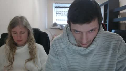 Snapshot of jenisandpeter chatting on February 27, 2025, 2:21 pm JenisAndPeter online show from February 27, 2025, 2:21 pm