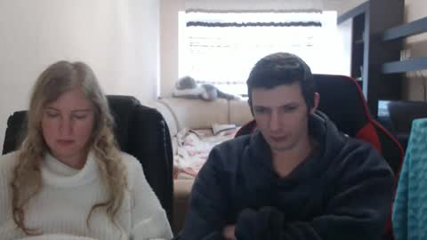 Snapshot of jenisandpeter chatting on February 28, 2025, 10:41 am JenisAndPeter online show from February 28, 2025, 10:41 am
