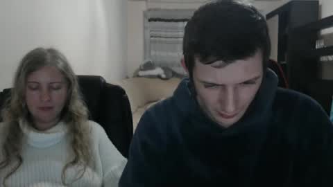 Snapshot of jenisandpeter chatting on March 1, 2025, 5:05 pm JenisAndPeter online show from March 1, 2025, 5:05 pm