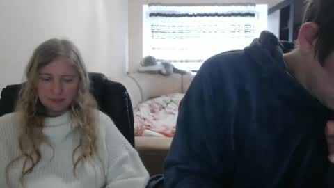 Snapshot of jenisandpeter chatting on March 2, 2025, 1:38 pm JenisAndPeter online show from March 2, 2025, 1:38 pm