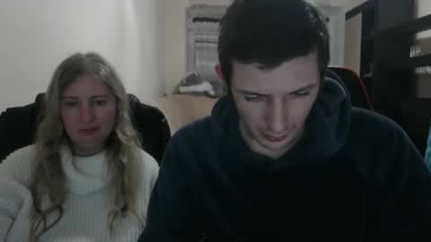 Snapshot of jenisandpeter chatting on March 2, 2025, 4:42 pm JenisAndPeter online show from March 2, 2025, 4:42 pm
