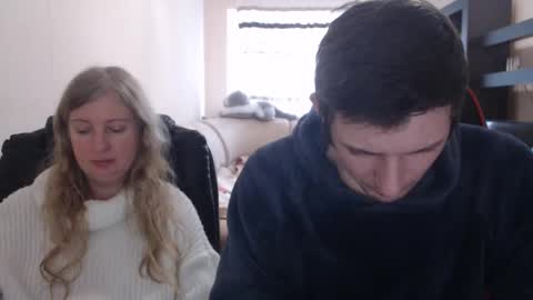 Snapshot of jenisandpeter chatting on March 6, 2025, 10:09 am JenisAndPeter online show from March 6, 2025, 10:09 am