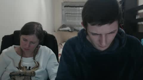 Snapshot of jenisandpeter chatting on March 10, 2025, 6:01 pm JenisAndPeter online show from March 10, 2025, 6:01 pm