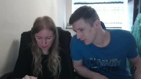 Snapshot of jenisandpeter chatting on September 9, 2025, 5:29 am JenisAndPeter online show from September 9, 2025, 5:29 am