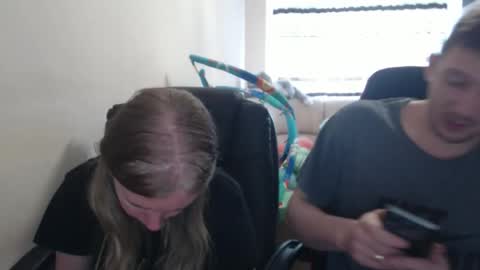 JenisAndPeter online show from September 18, 2025, 7:21 am