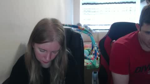 JenisAndPeter online show from September 24, 2025, 6:39 am