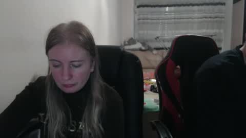 JenisAndPeter online show from September 30, 2025, 7:08 pm