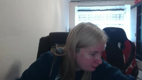 JenisAndPeter online show from April 26, 2026, 5:05 am