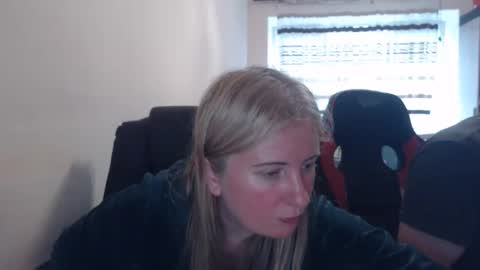 JenisAndPeter online show from May 13, 2026, 5:32 pm
