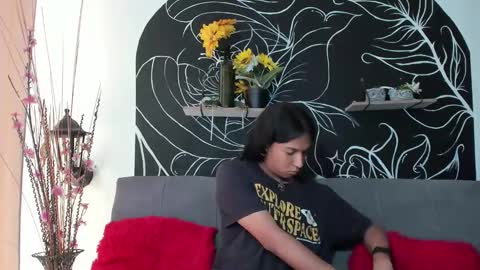 Snapshot of jenkinsthomson chatting on January 9, 2025, 4:06 pm JenkinsThomson online show from January 9, 2025, 4:06 pm