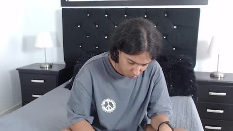 Snapshot of jenkinsthomson chatting on January 10, 2025, 5:45 pm JenkinsThomson online show from January 10, 2025, 5:45 pm