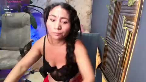 Valentina online show from June 15, 2026, 7:05 pm