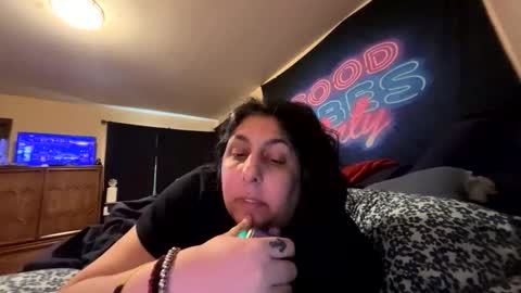  Dragon Queen. Be my Dragon --  and  online show from October 9, 2025, 4:16 pm