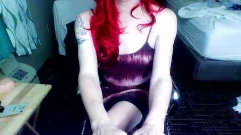 Jenna Cross online show from February 5, 2025, 3:13 am