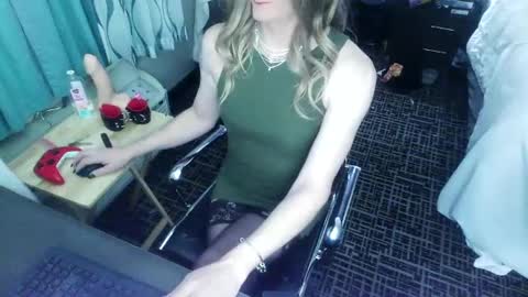 Jenna Cross online show from February 28, 2025, 2:53 am