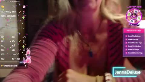 Snapshot of jennadeluxe chatting on May 20, 2026, 7:09 pm Jenna online show from May 20, 2026, 7:09 pm
