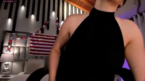 Jenna Olson  online show from July 4, 2026, 8:53 am