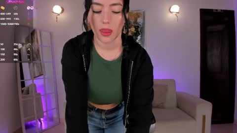 Jenna Olson  online show from July 21, 2026, 10:17 am