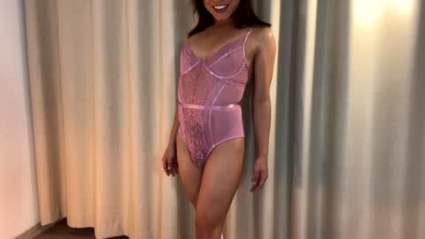 jennardrako online show from January 3, 2025, 9:04 am