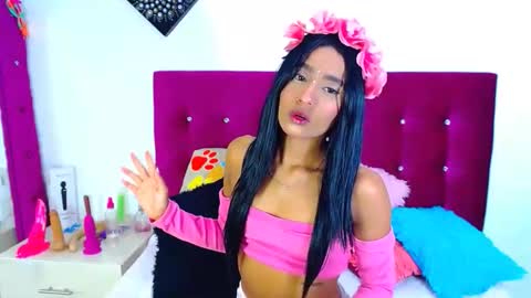 Snapshot of jenng18 chatting on October 16, 2025, 9:21 am jenn online show from October 16, 2025, 9:21 am