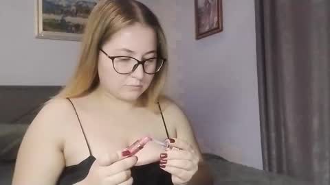 Nicol online show from December 21, 2025, 8:27 pm