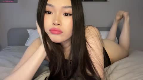 jennie_yung online show from January 7, 2026, 4:15 am