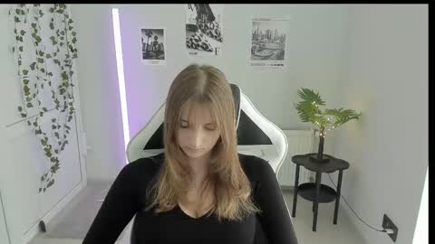 Karla online show from May 26, 2026, 12:56 pm
