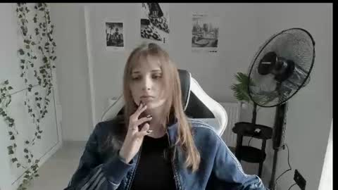 Karla online show from June 9, 2026, 12:28 pm