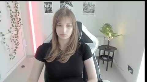 Karla online show from June 24, 2026, 12:26 pm