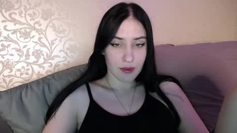 Helen online show from February 26, 2025, 11:48 pm