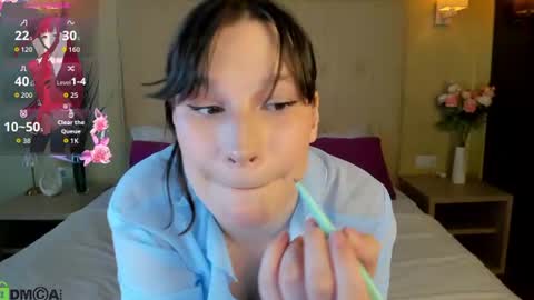 Snapshot of jennifer_broccoli chatting on July 6, 2026, 9:17 am Jeni online show from July 6, 2026, 9:17 am