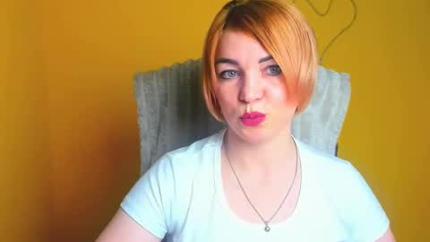 Snapshot of jennifer_cuttie chatting on April 6, 2026, 11:44 am Jennifer online show from April 6, 2026, 11:44 am