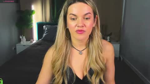 Snapshot of jennifer_perezz chatting on April 27, 2026, 9:07 am Jennifer Perezz online show from April 27, 2026, 9:07 am