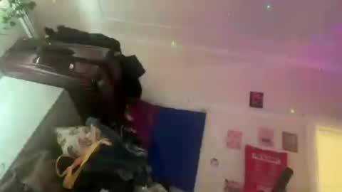 jennifer_robbie online show from June 14, 2026, 2:24 am
