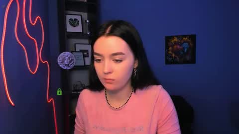 jennifer_sheil online show from March 23, 2026, 8:13 pm