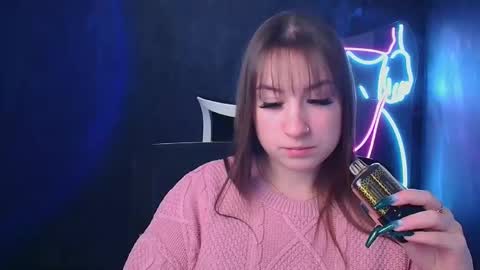 Jennifer online show from December 9, 2024, 9:39 am