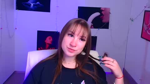 Jennifer online show from December 10, 2024, 12:38 pm