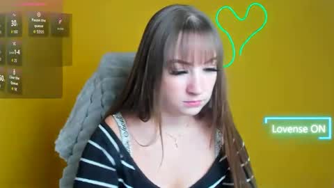 Snapshot of jennifer_xo_ chatting on October 26, 2025, 12:22 pm Jennifer online show from October 26, 2025, 12:22 pm