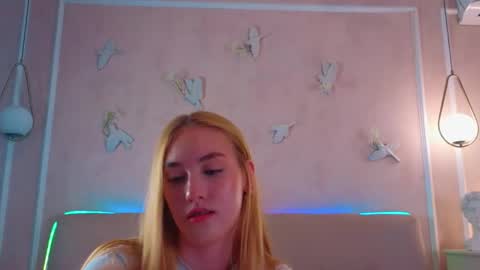 jennifercamprell online show from April 15, 2026, 7:10 pm