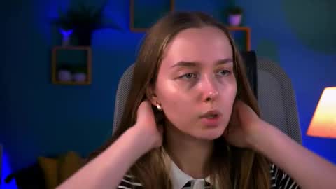 Jennifer online show from September 8, 2025, 8:52 pm